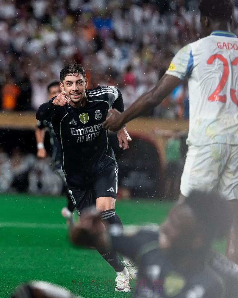 记者:拉莫斯已从新冠康复 巴尔韦德依然在隔离 记者:拉莫斯已从新冠康复 巴尔韦德依然在隔离